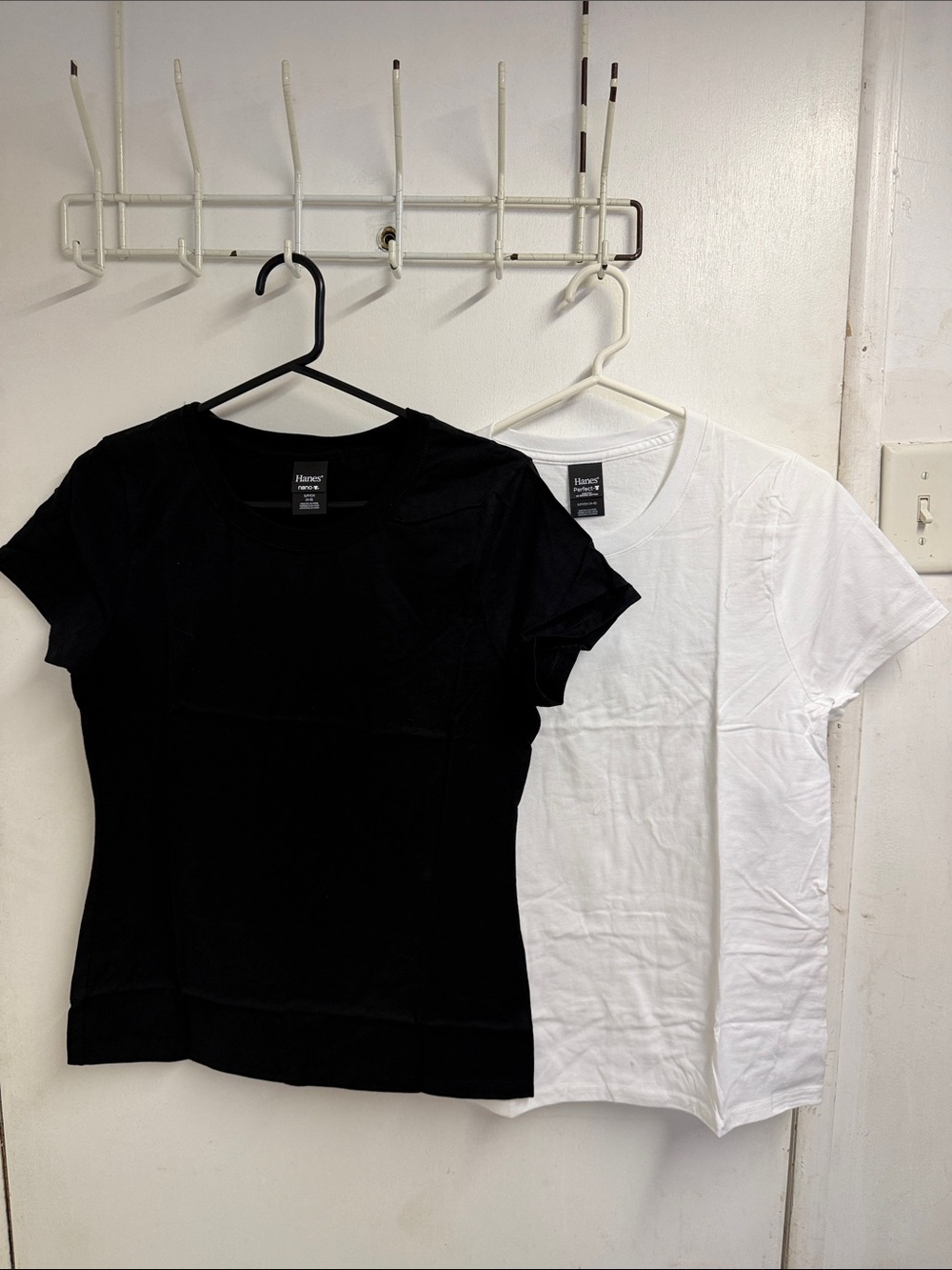 Hanes Women’s Short Sleeve Crewneck T-Shirts - Black & White